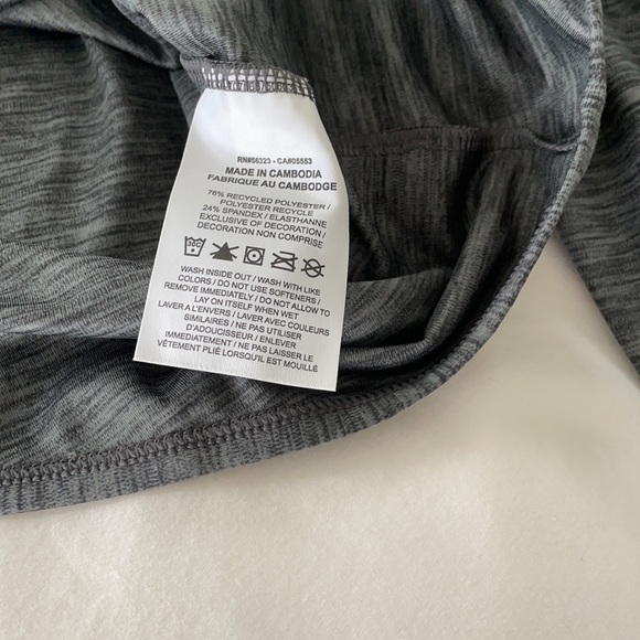 Nike workout long sleeve top - Picture 6 of 6